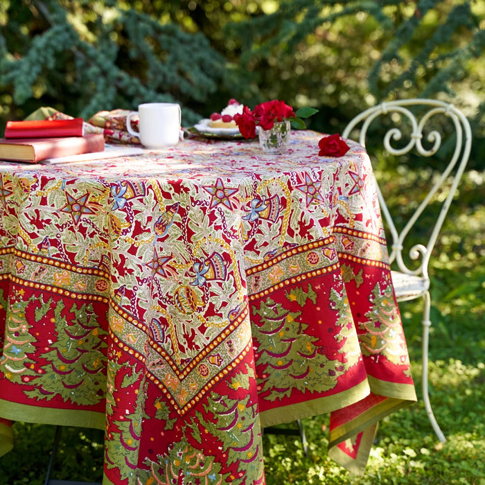 Noel Red/Green Tablecloth 59x59